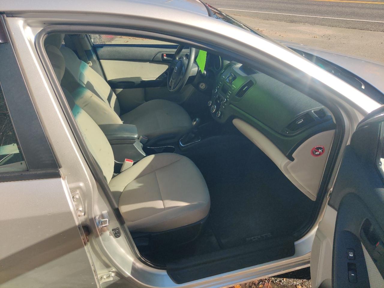 Kia Forte EX 2012