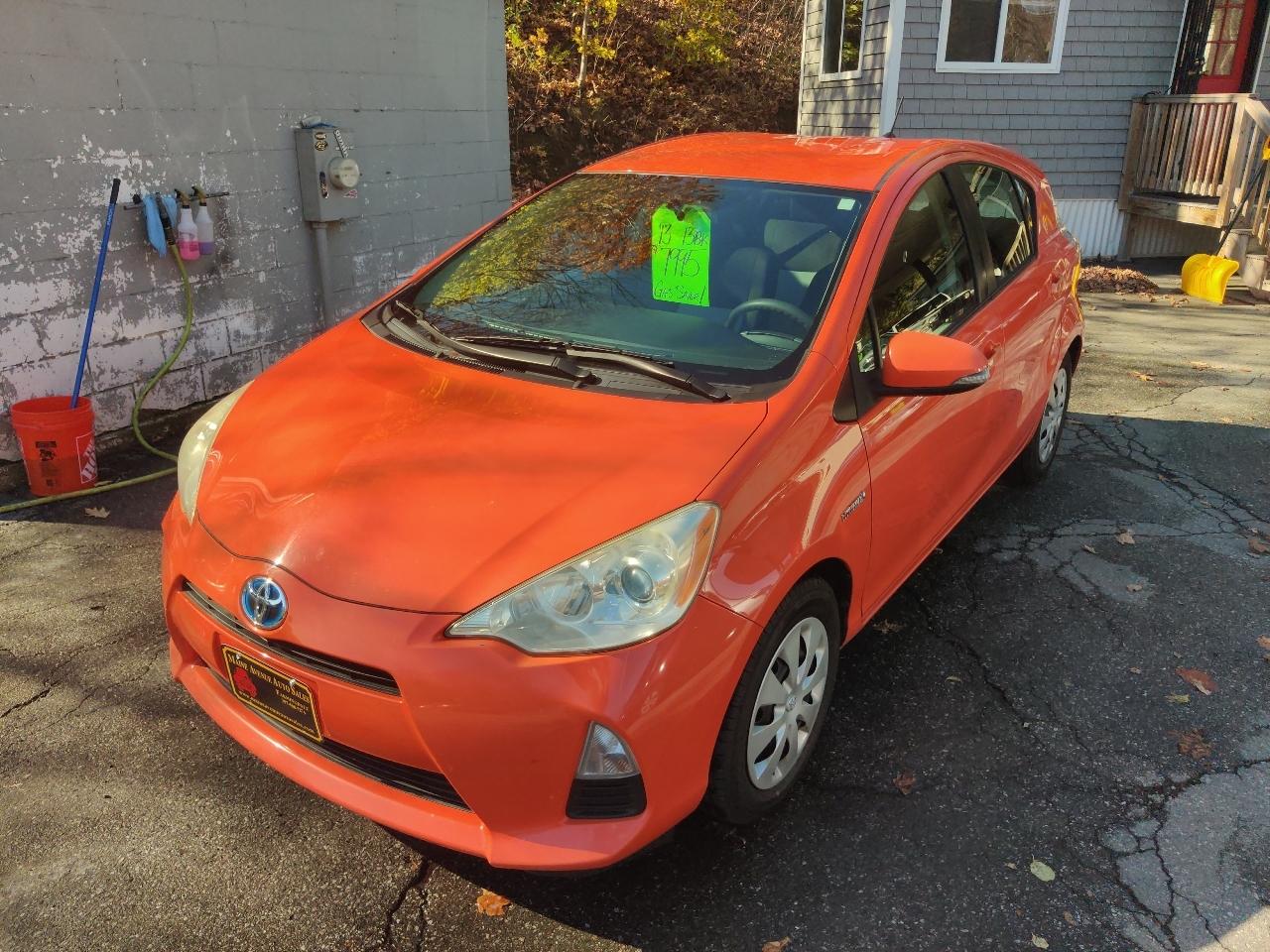 Toyota Prius c One 2013