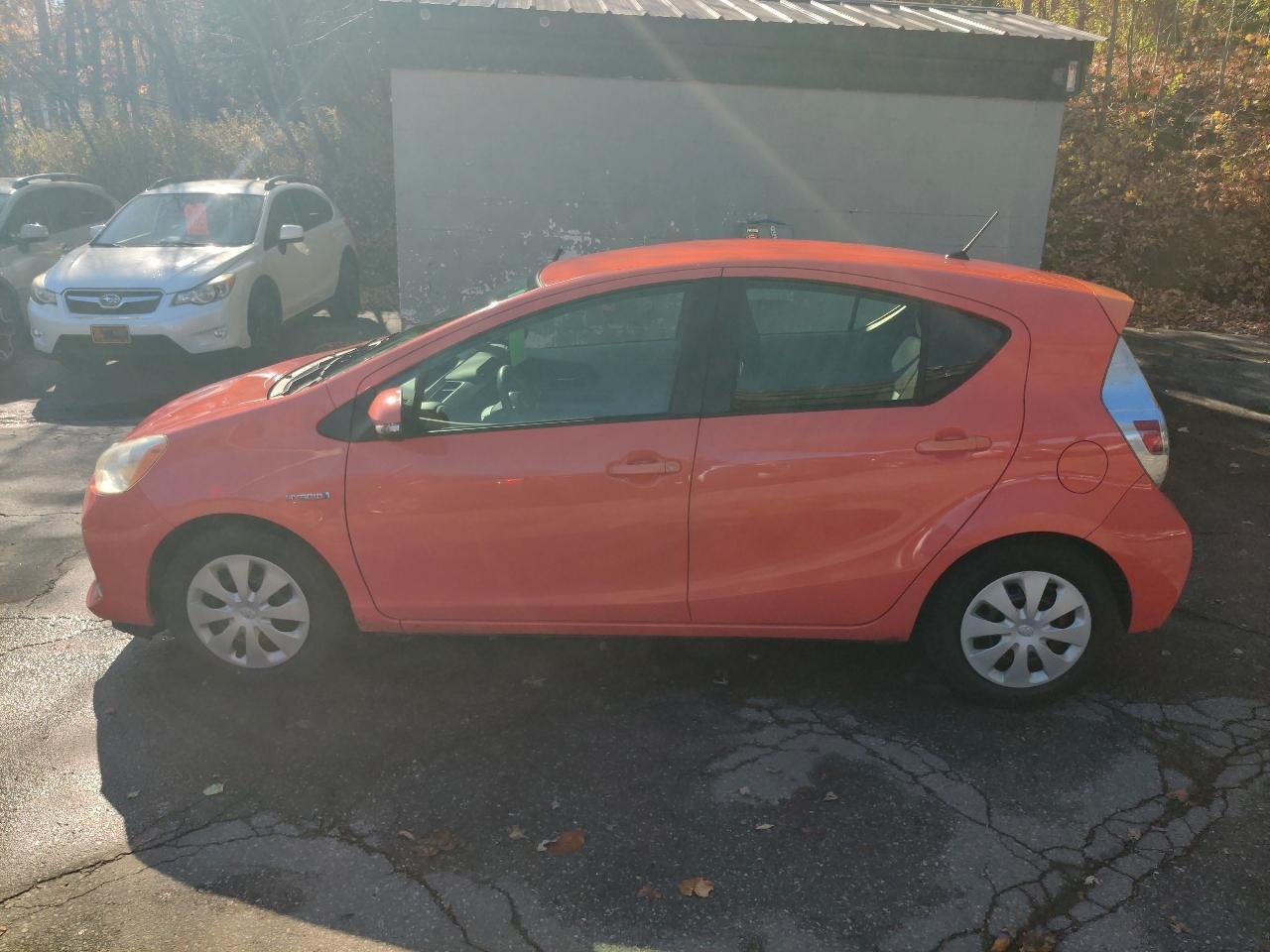 Toyota Prius c One 2013