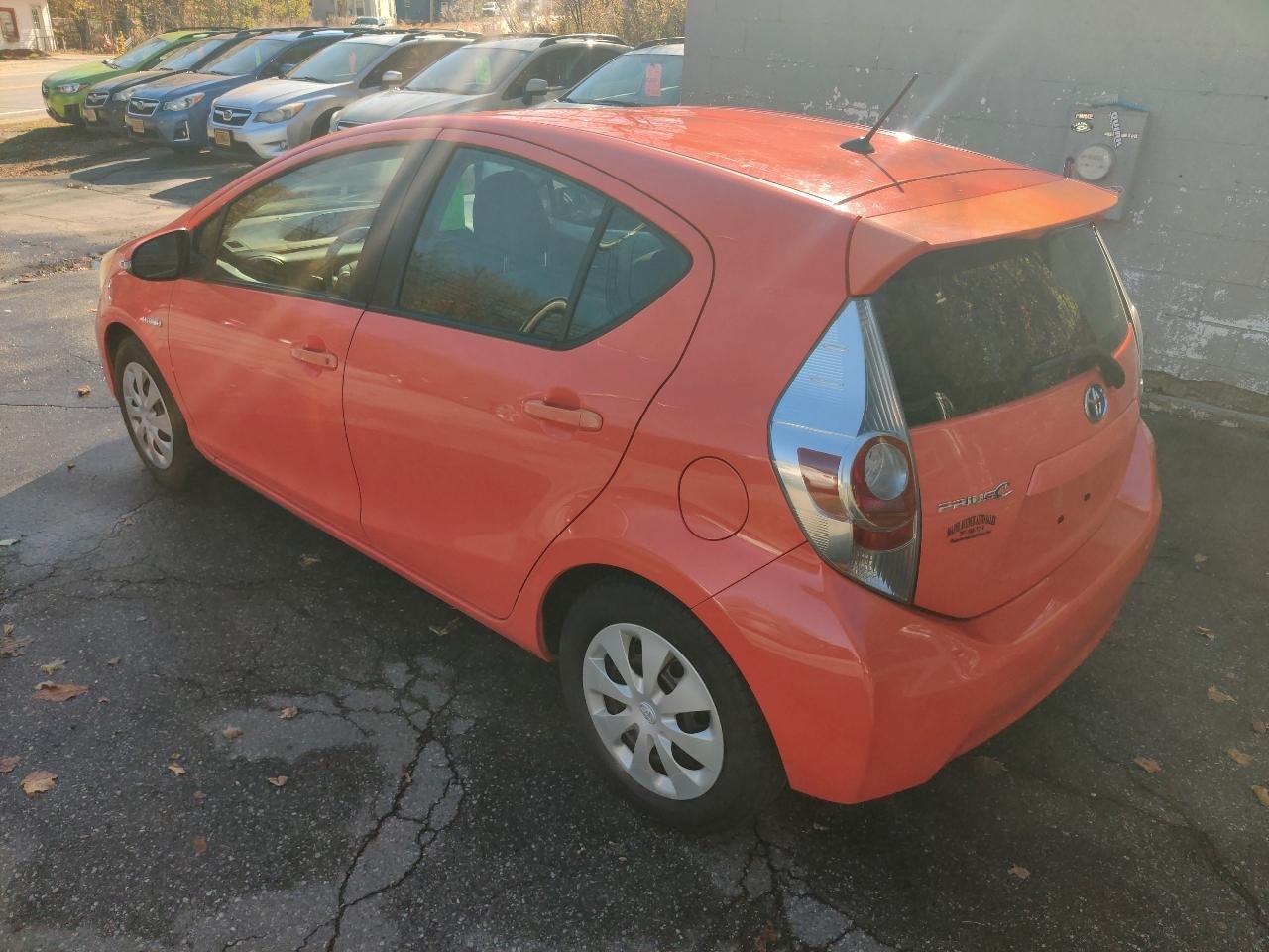 Toyota Prius c One 2013