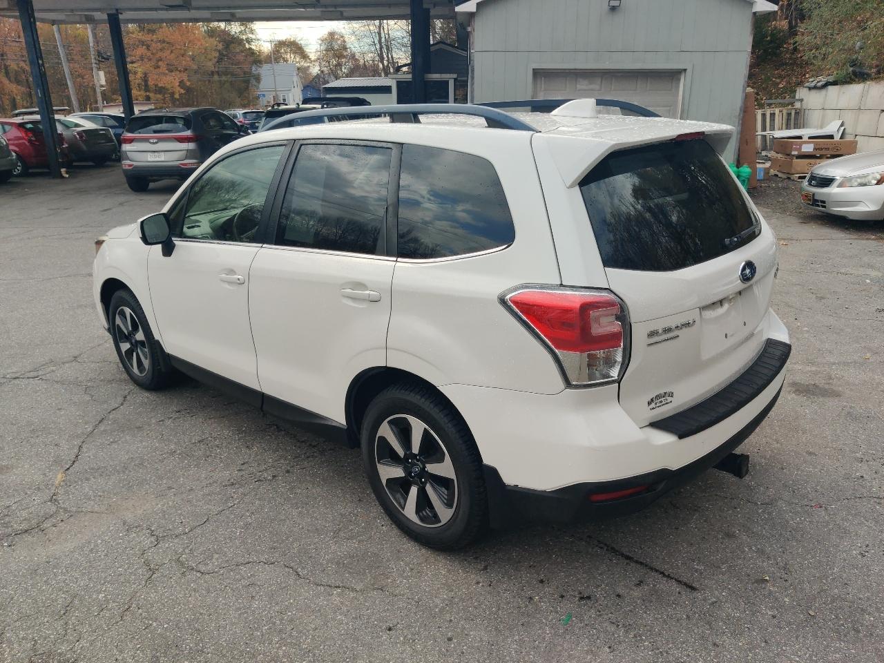 Subaru Forester 2.5i Limited 2017