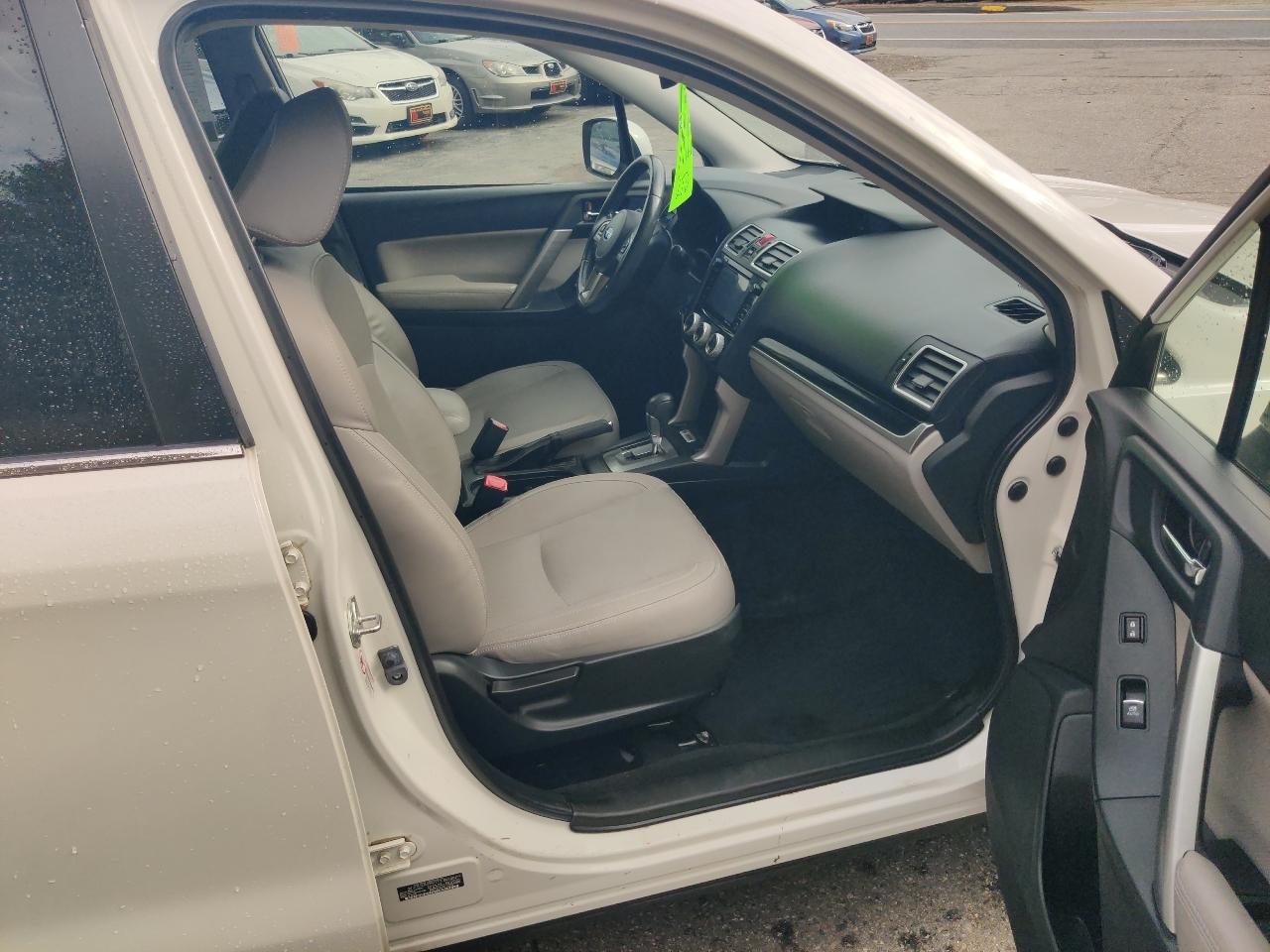 Subaru Forester 2.5i Limited 2017