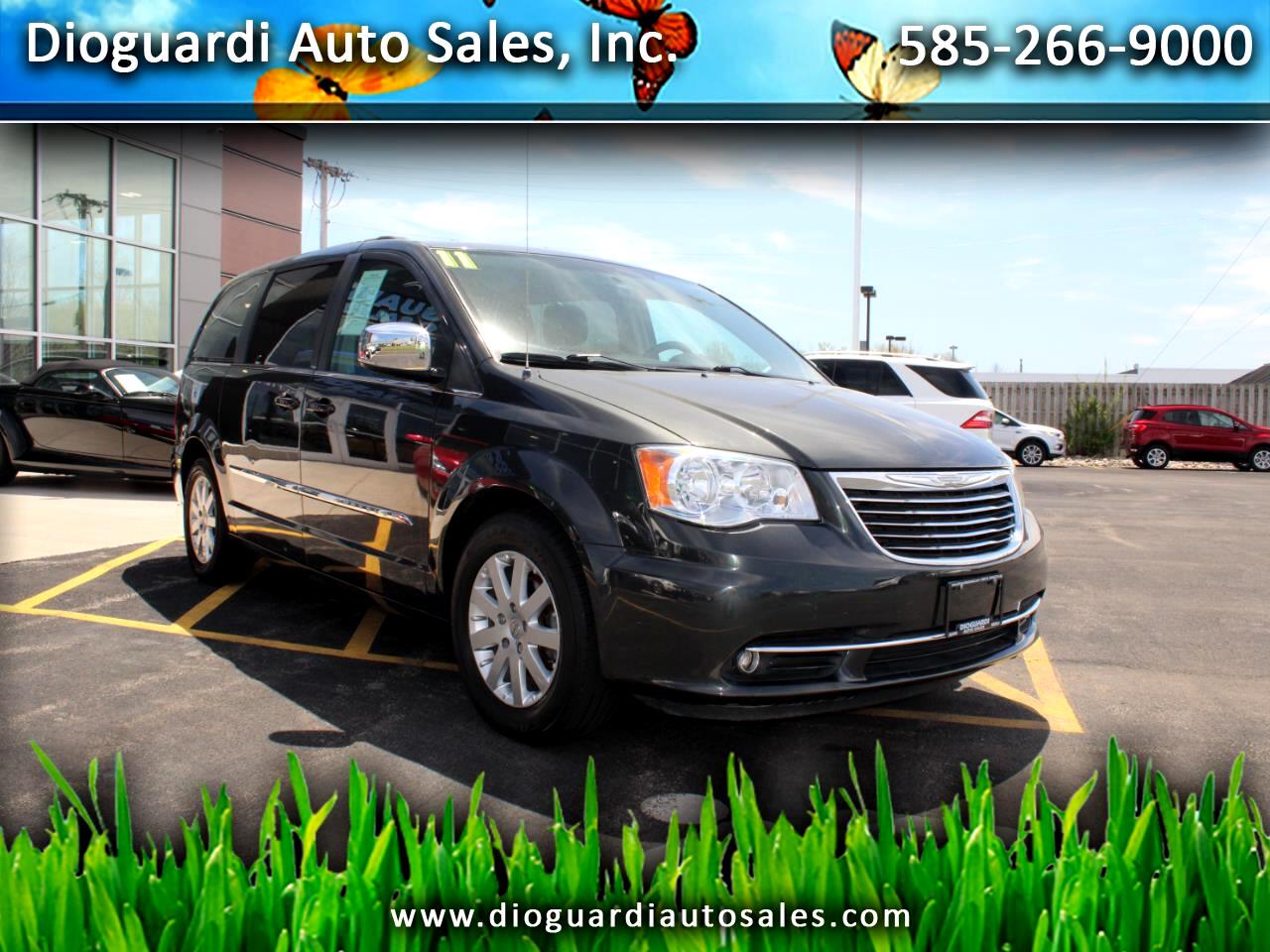 Chrysler Town & Country Touring-L 2011