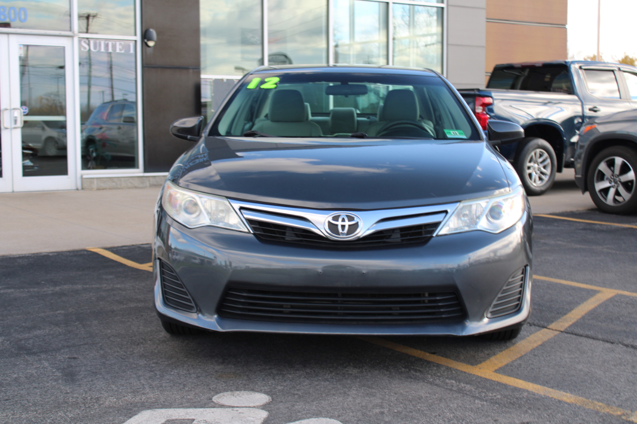 Toyota Camry LE 2012