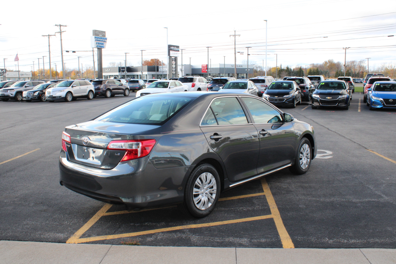 Toyota Camry LE 2012