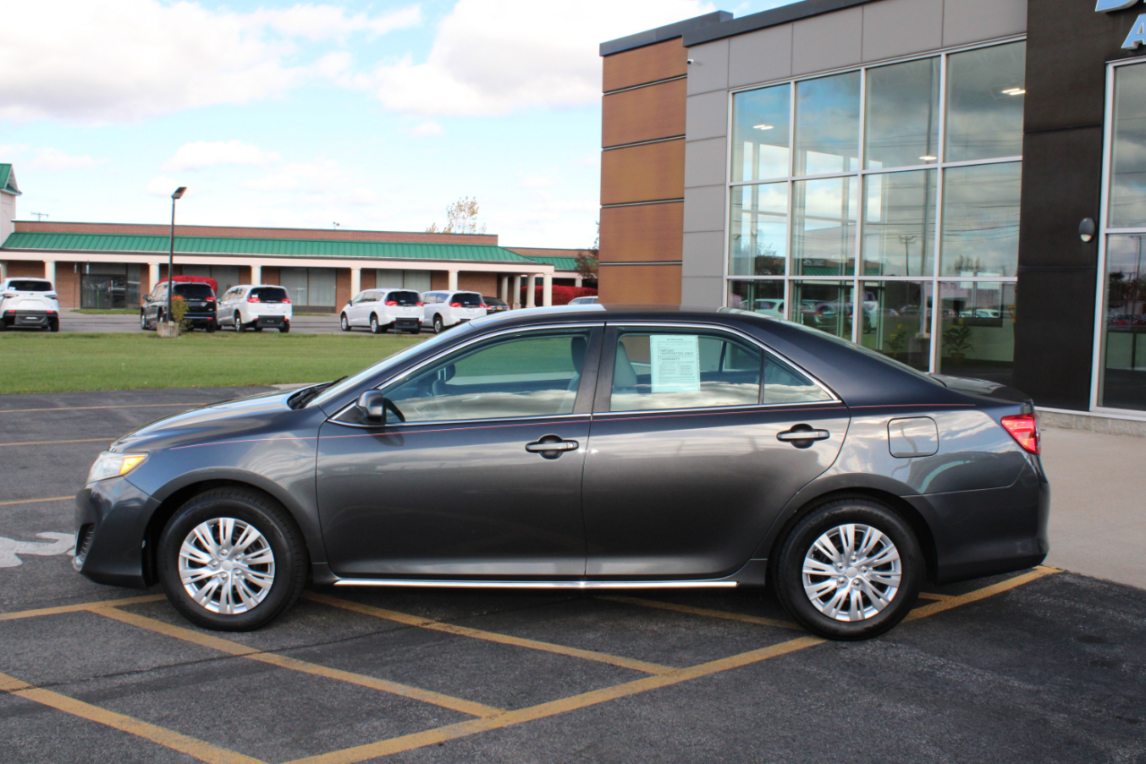Toyota Camry LE 2012