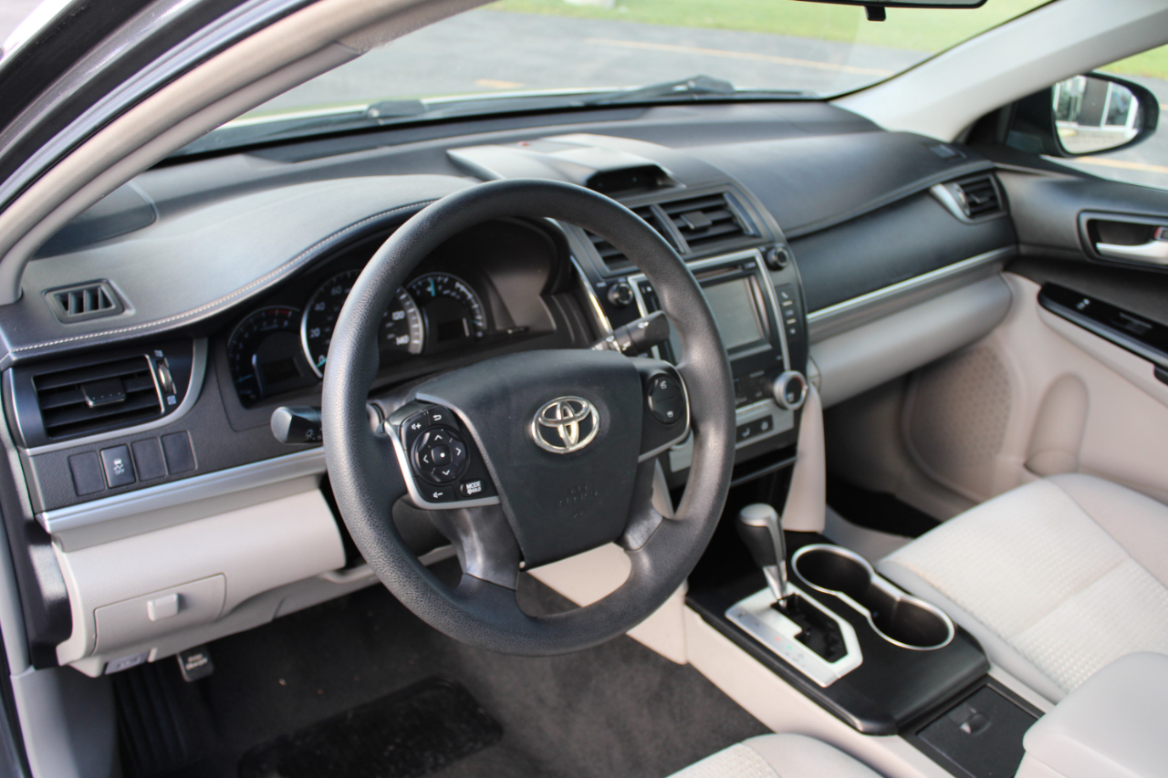 Toyota Camry LE 2012