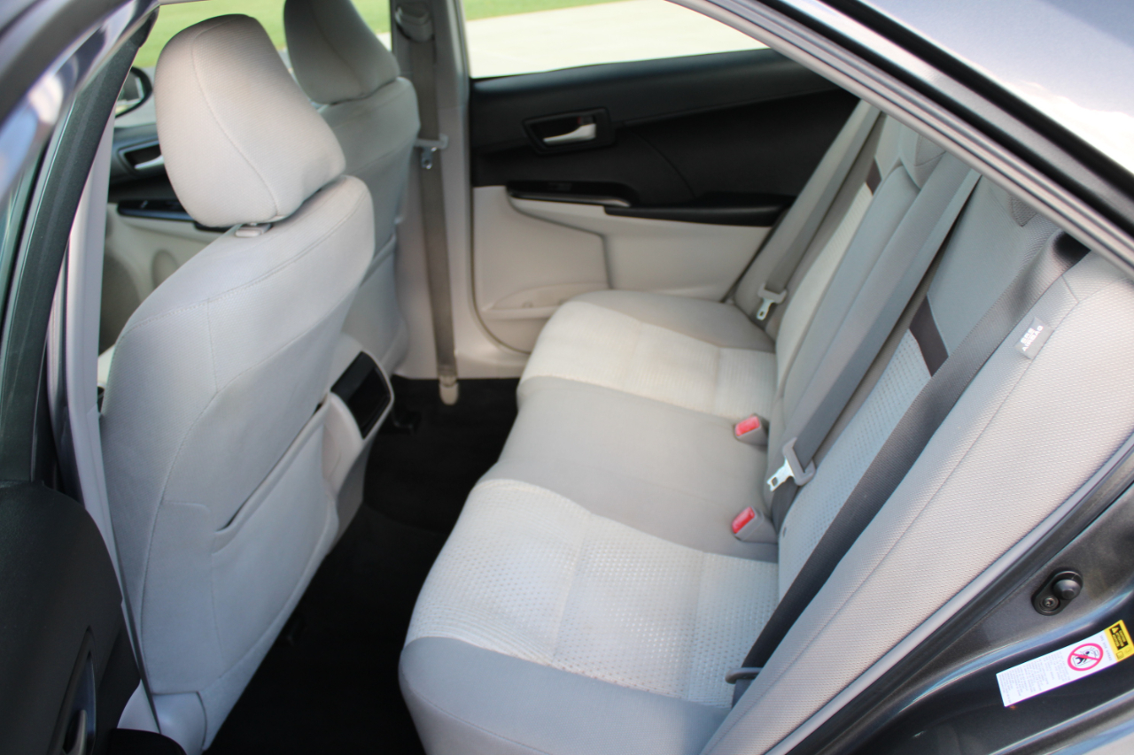 Toyota Camry LE 2012