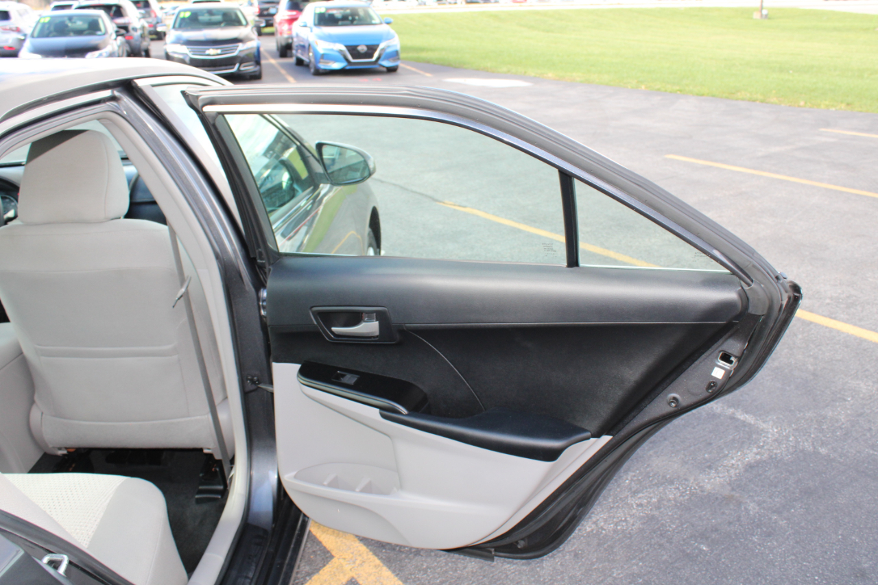 Toyota Camry LE 2012