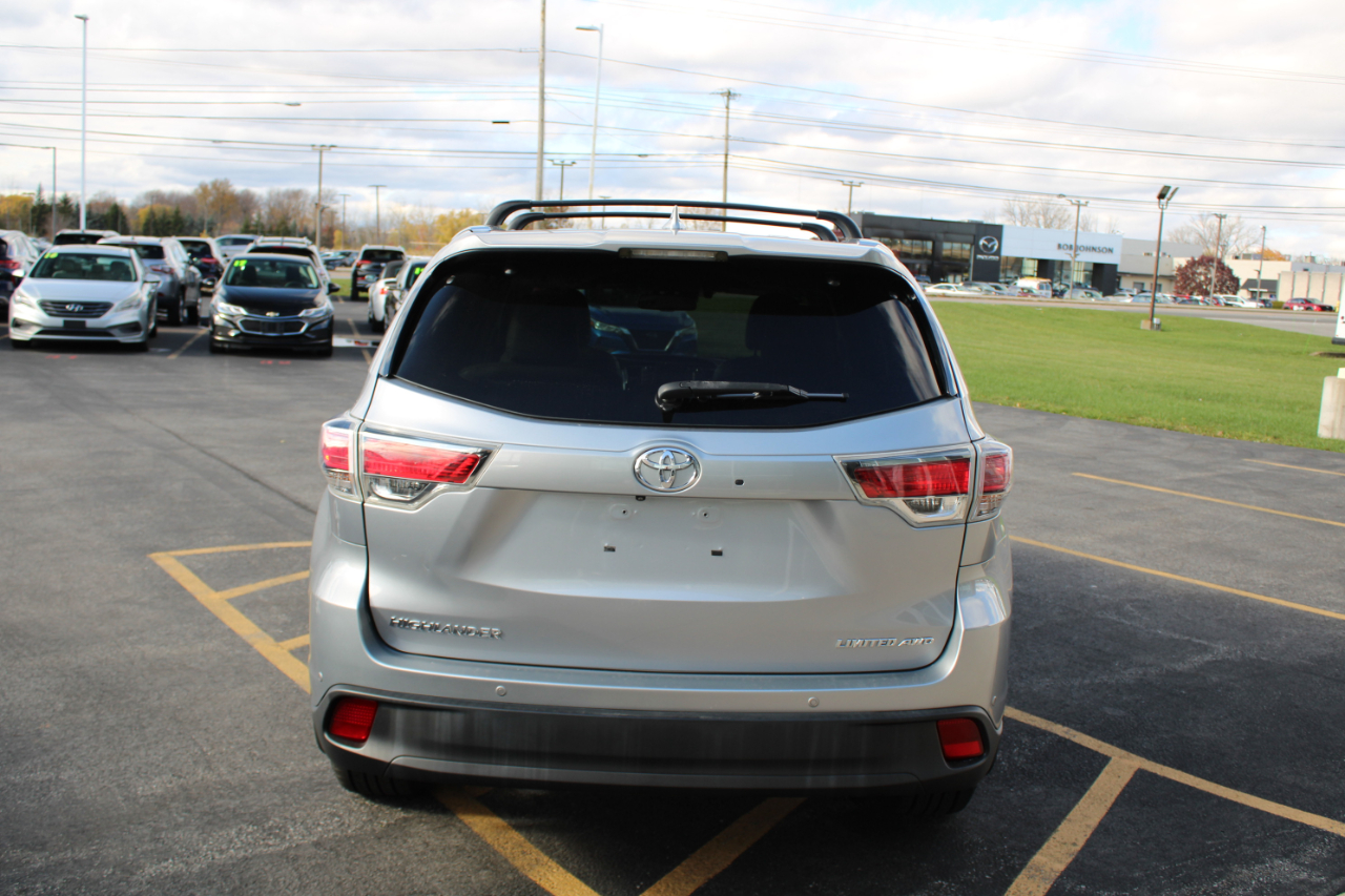 Toyota Highlander Limited AWD V6 2016