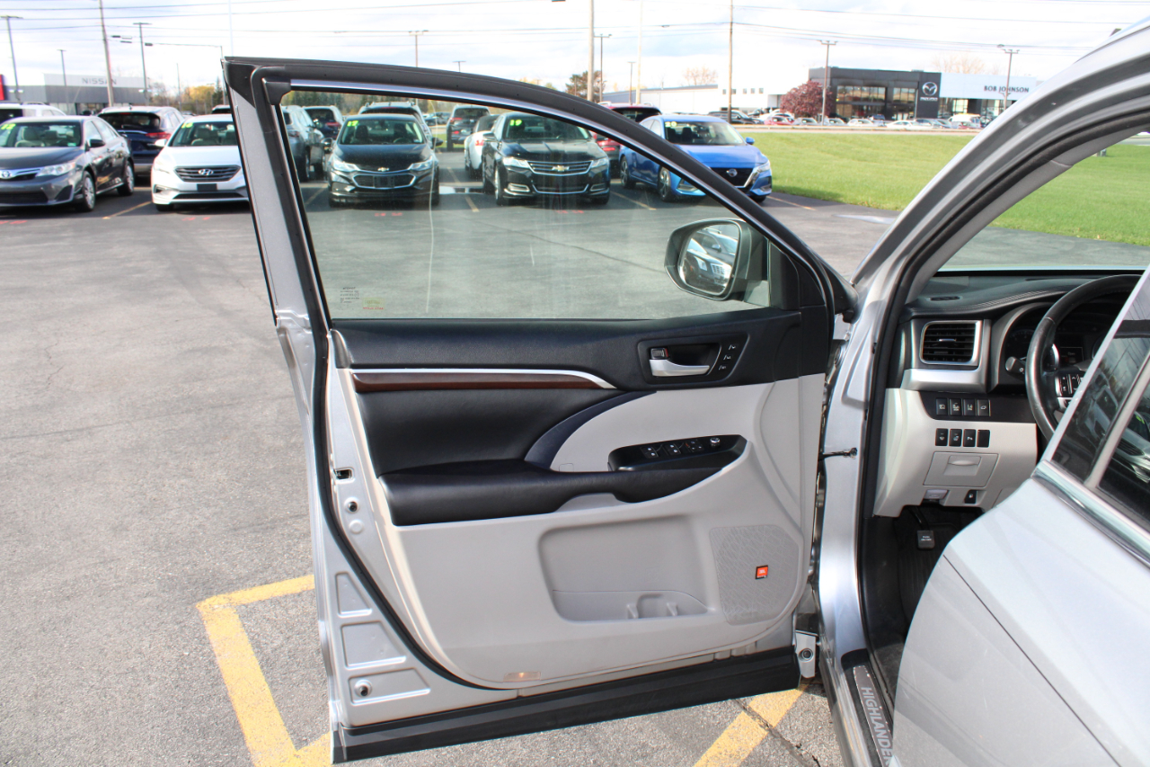 Toyota Highlander Limited AWD V6 2016