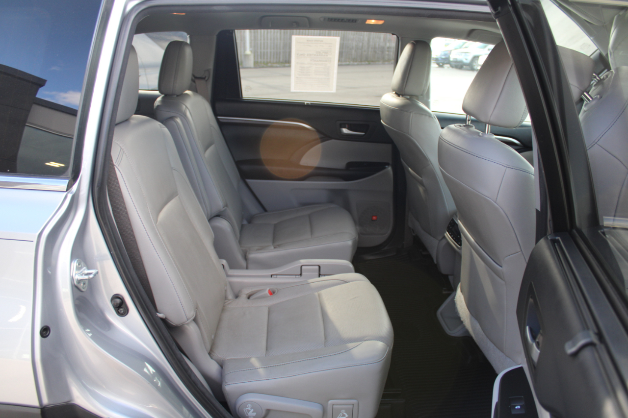 Toyota Highlander Limited AWD V6 2016