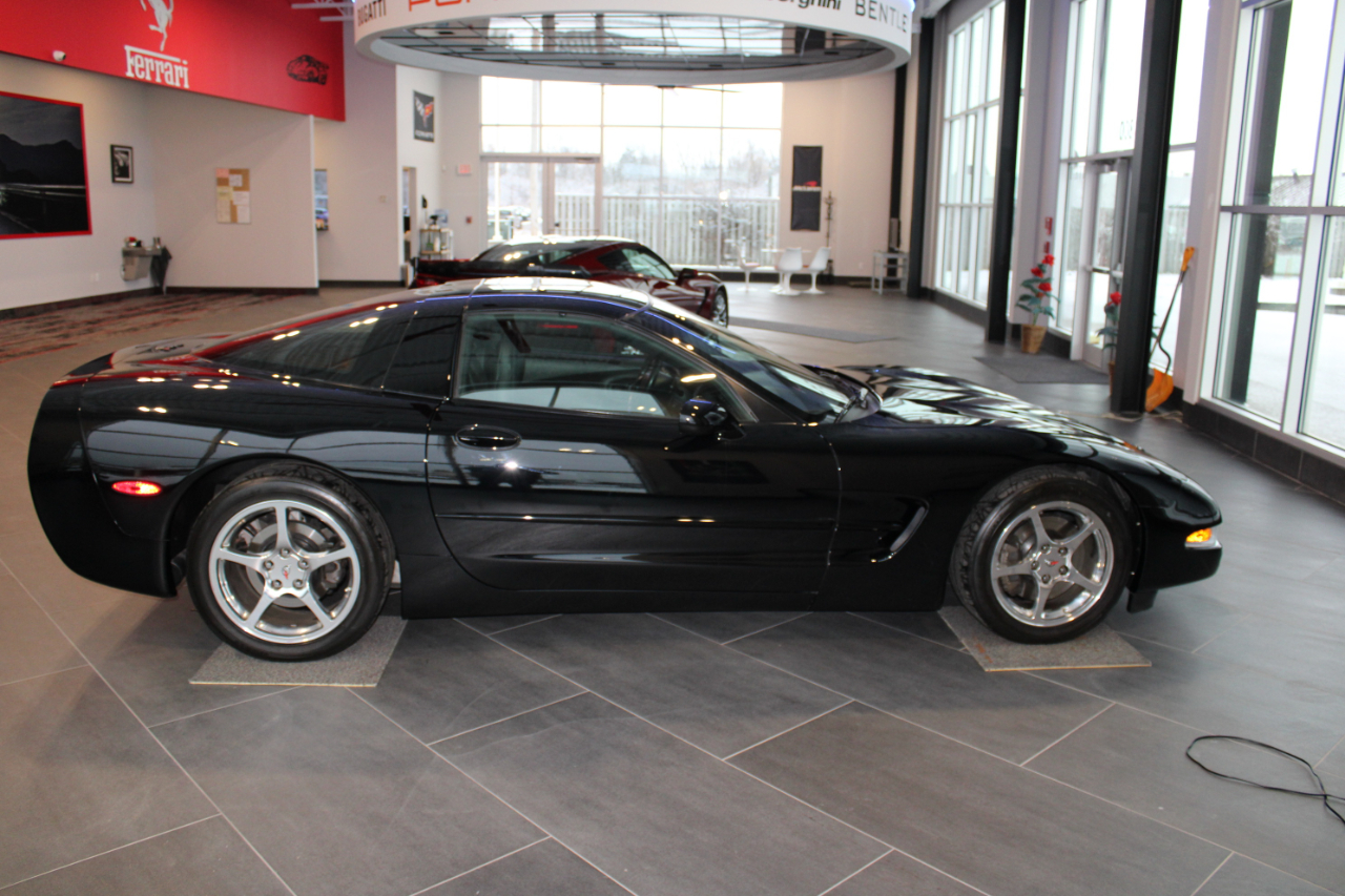 Chevrolet Corvette Coupe 2001