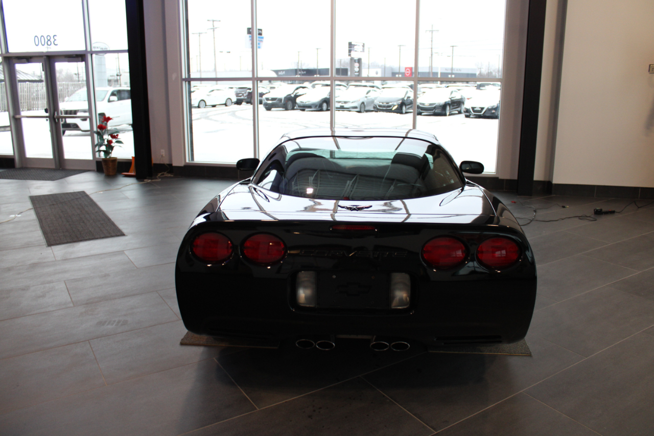 Chevrolet Corvette Coupe 2001