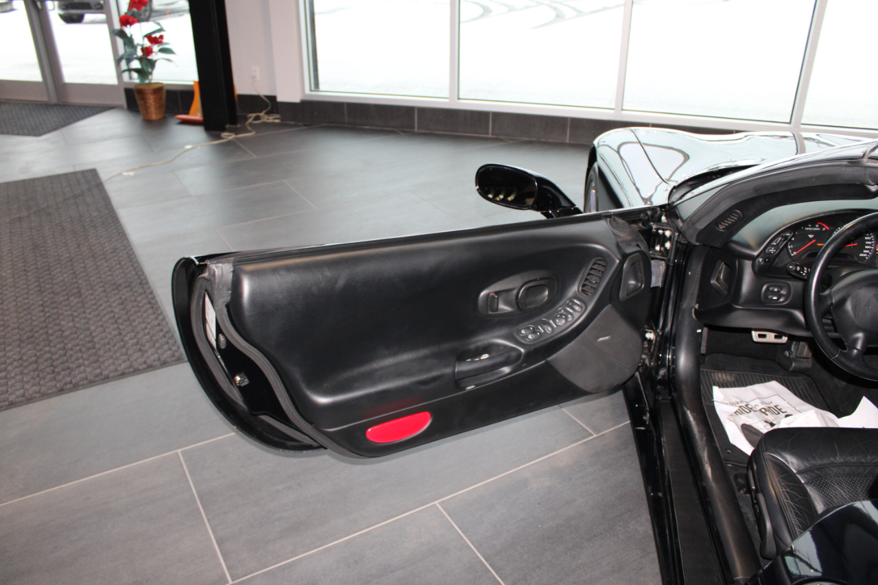 Chevrolet Corvette Coupe 2001