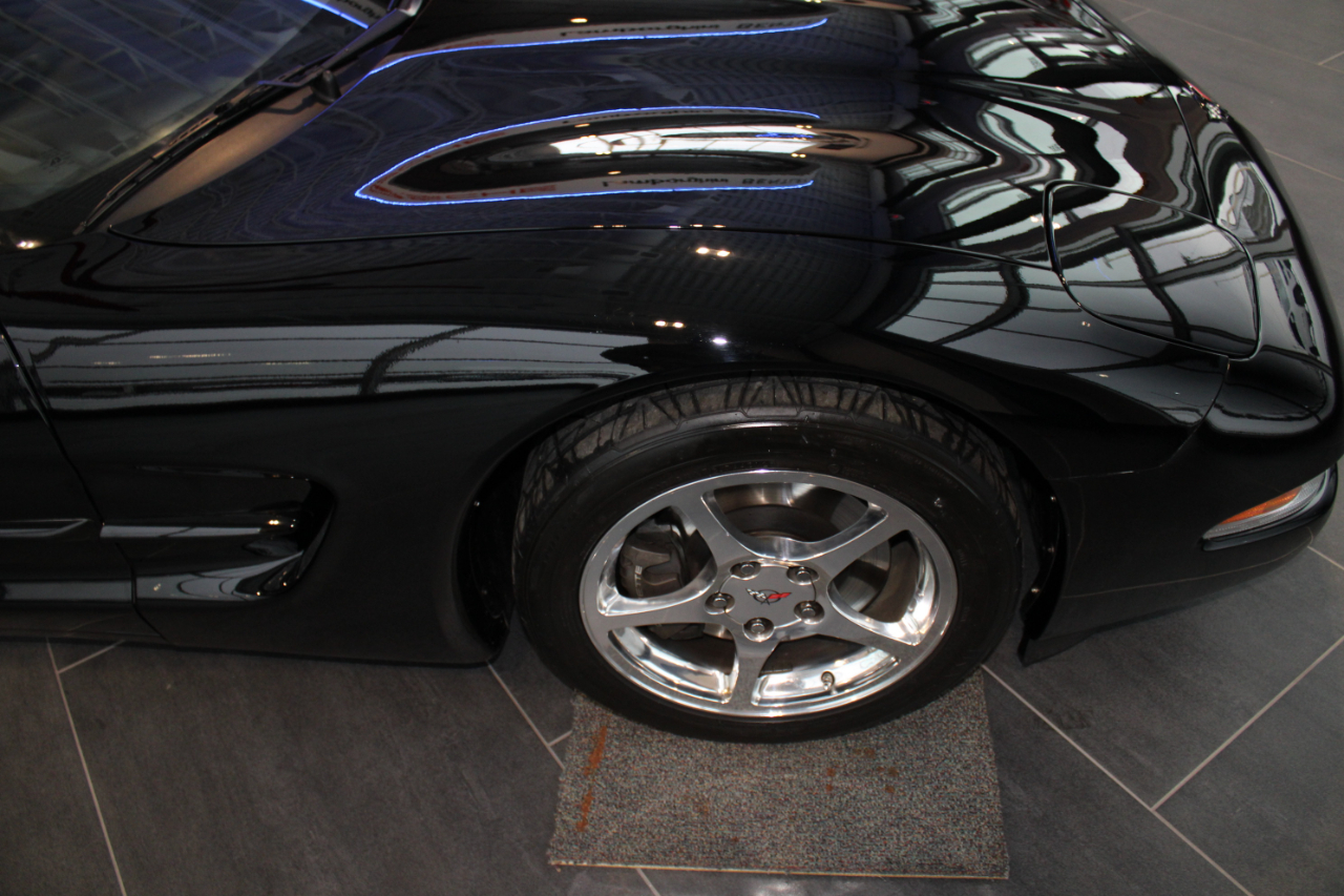 Chevrolet Corvette Coupe 2001