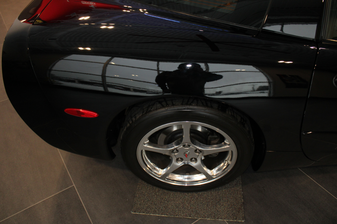 Chevrolet Corvette Coupe 2001