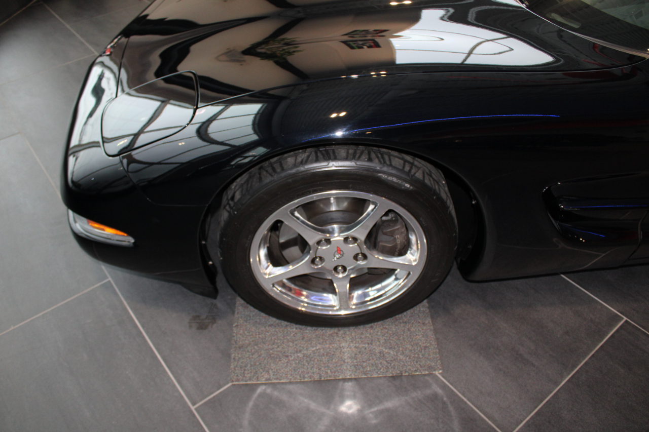 Chevrolet Corvette Coupe 2001