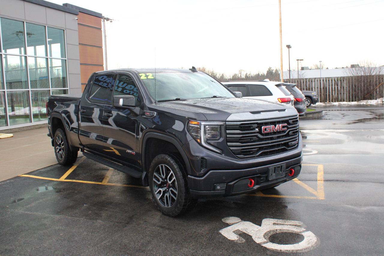 GMC Sierra 1500 AT4 Crew Cab 4WD 2022