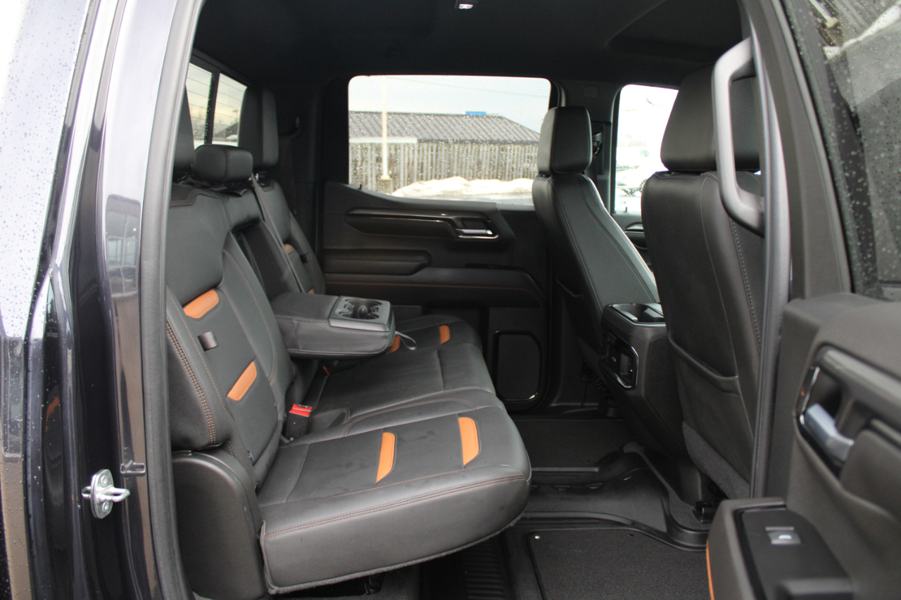 GMC Sierra 1500 AT4 Crew Cab 4WD 2022