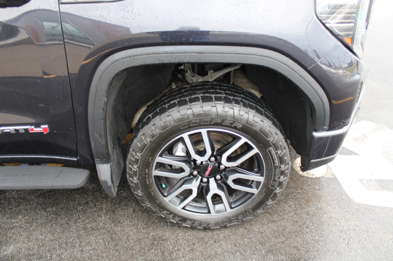 GMC Sierra 1500 AT4 Crew Cab 4WD 2022