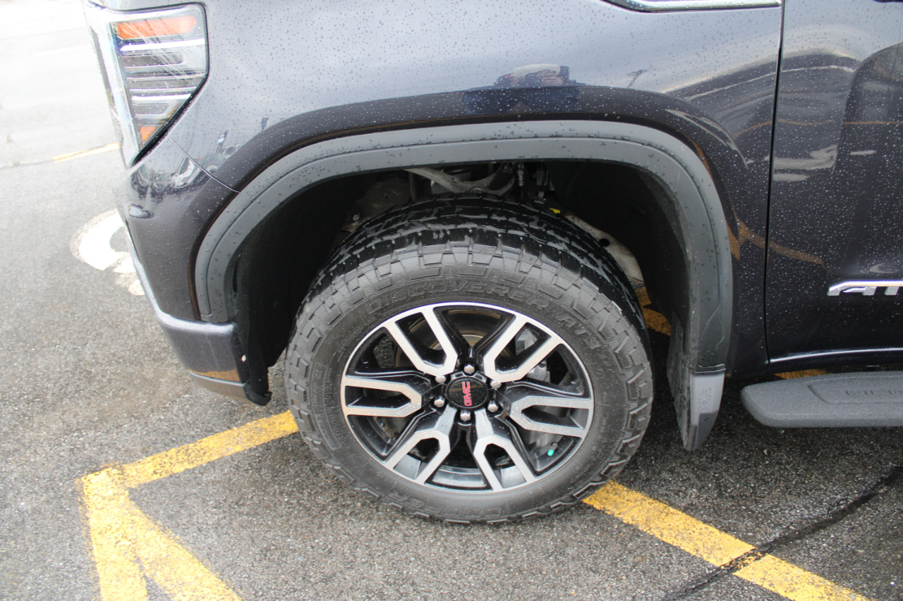 GMC Sierra 1500 AT4 Crew Cab 4WD 2022