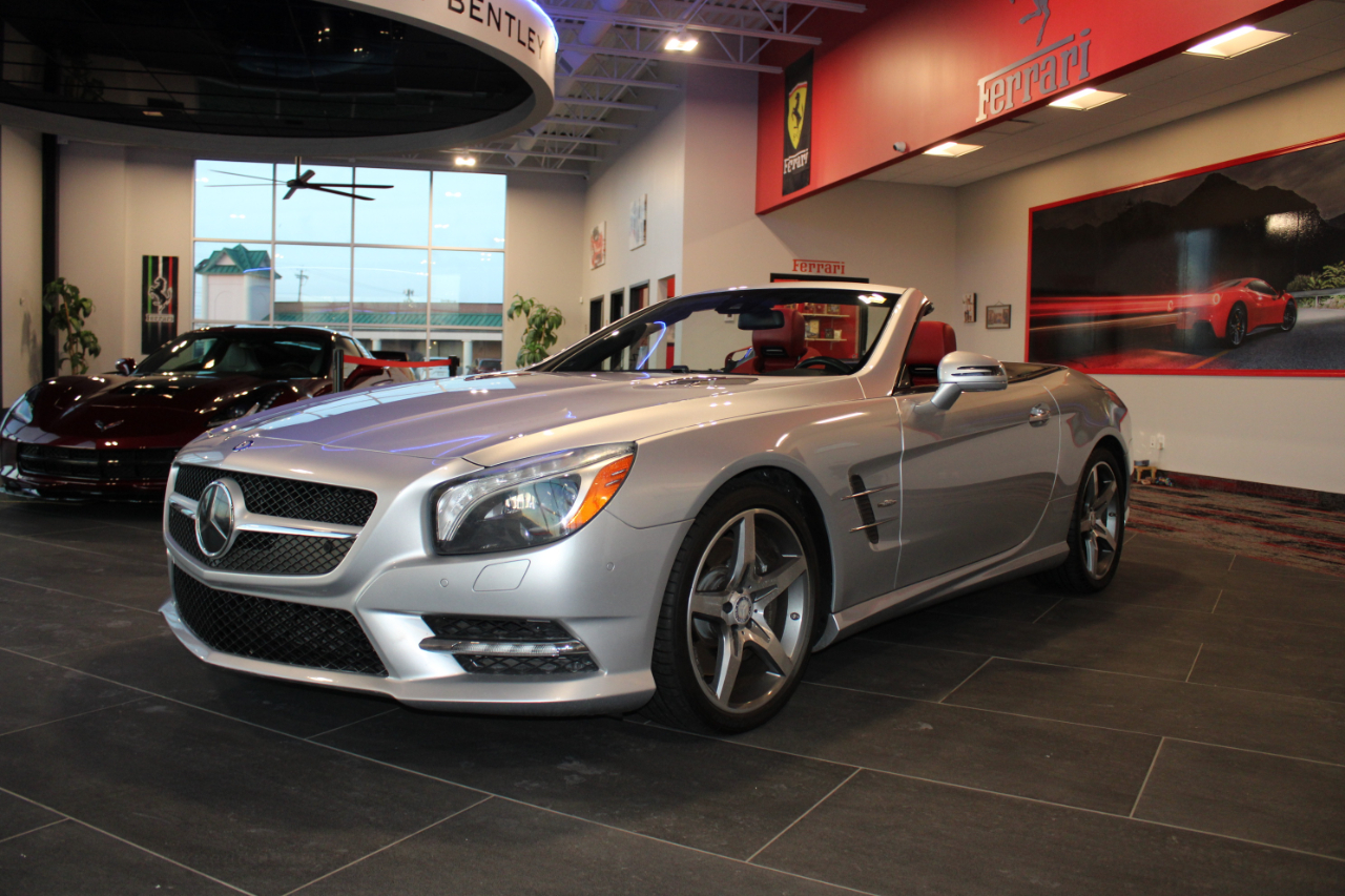 Mercedes-Benz SL-Class SL550R 2013