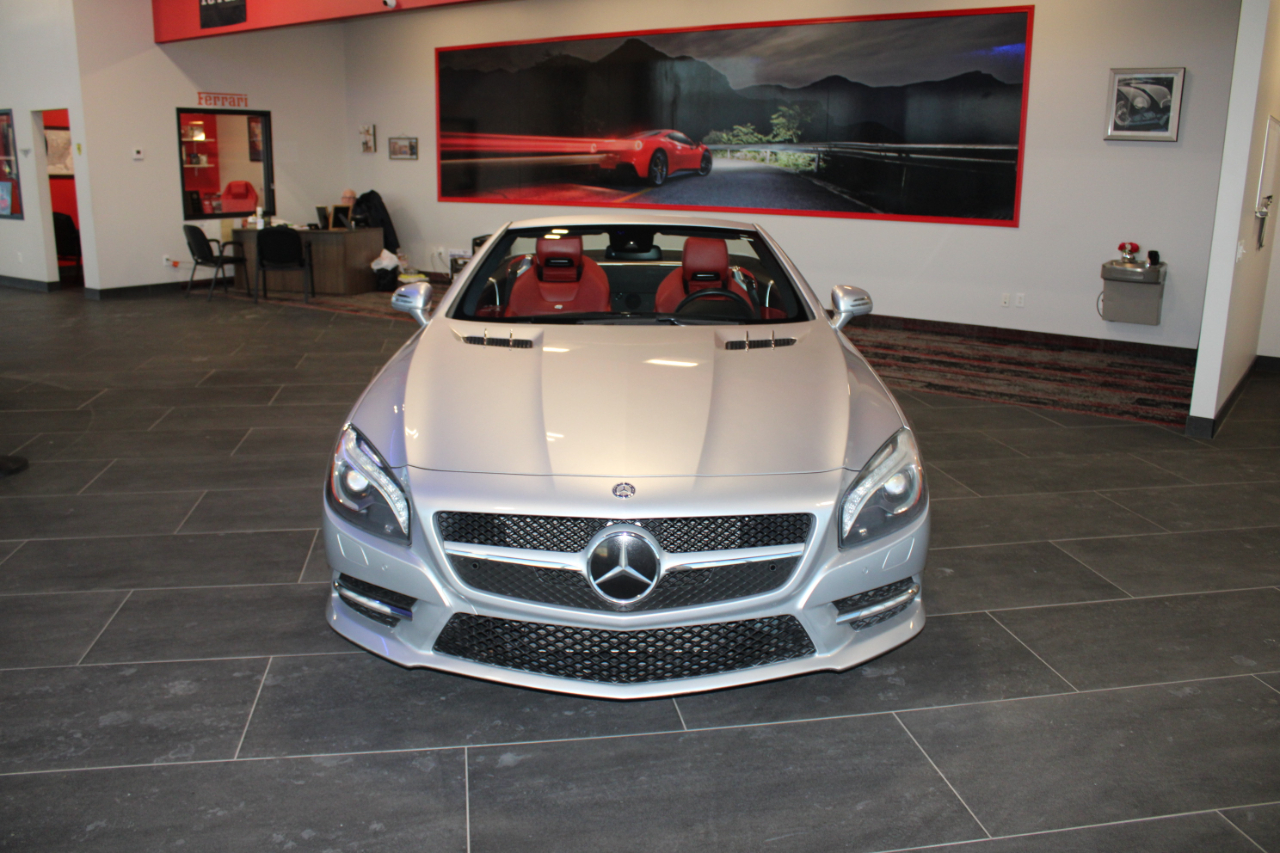 Mercedes-Benz SL-Class SL550R 2013