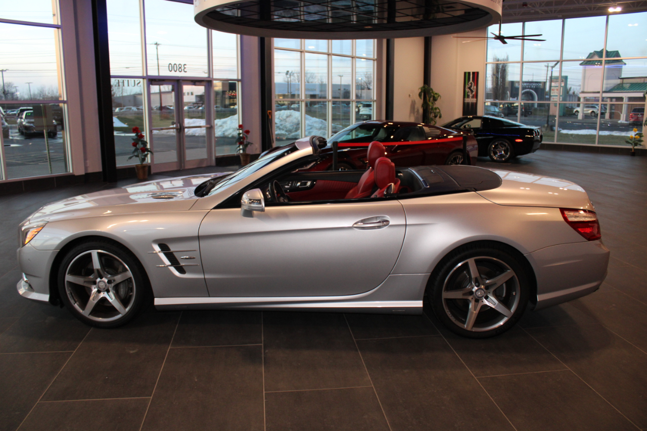 Mercedes-Benz SL-Class SL550R 2013