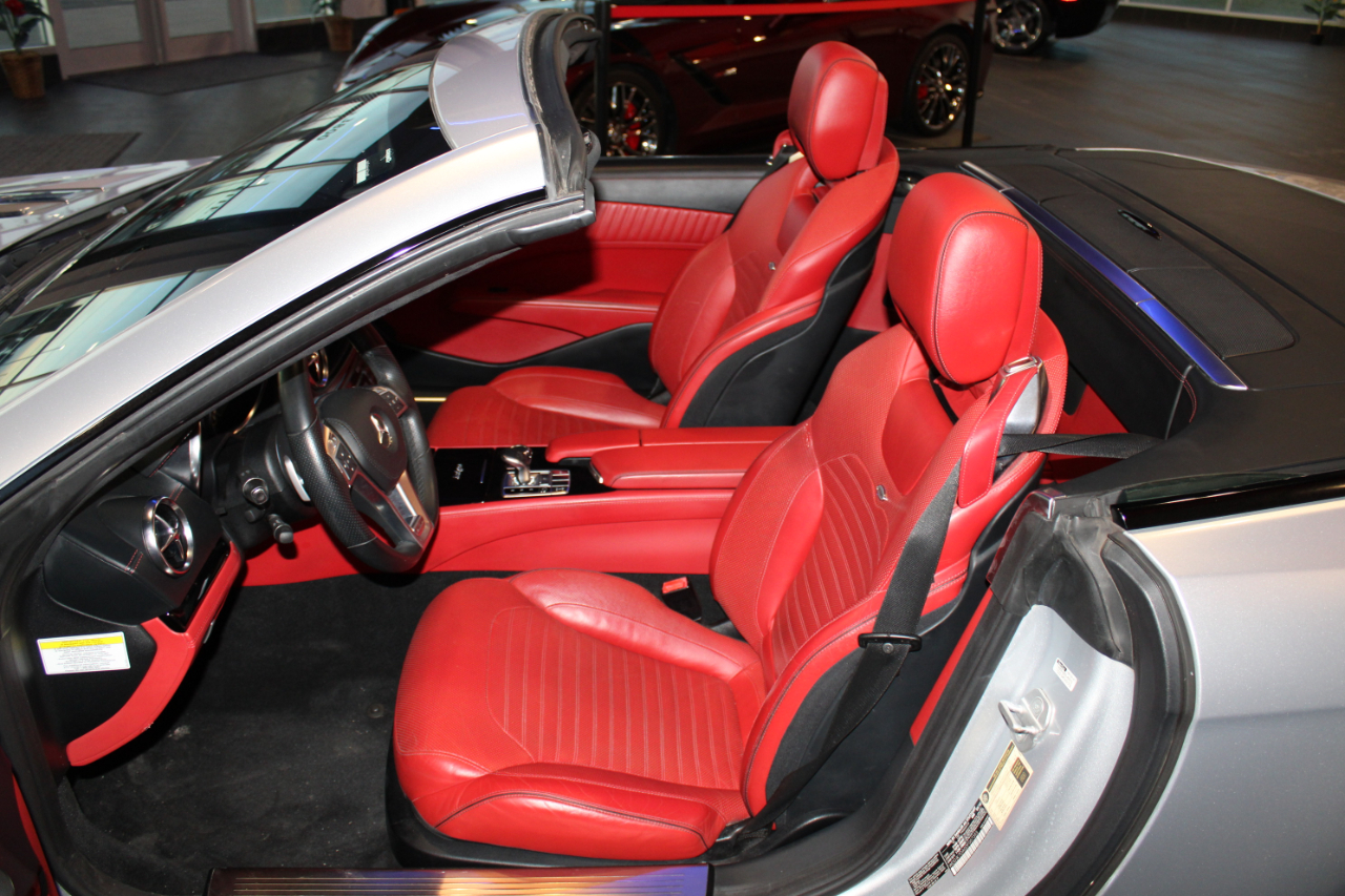 Mercedes-Benz SL-Class SL550R 2013