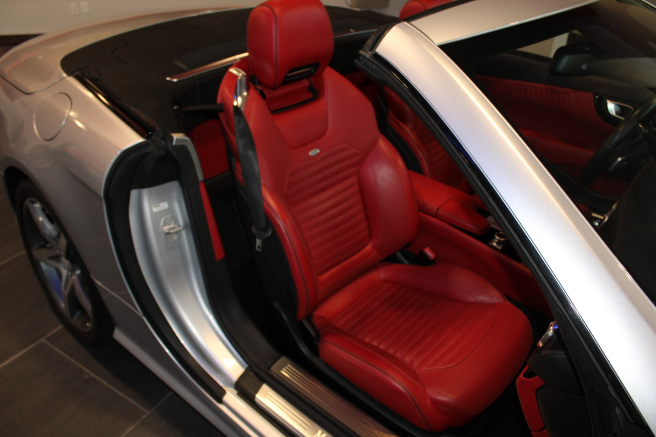 Mercedes-Benz SL-Class SL550R 2013
