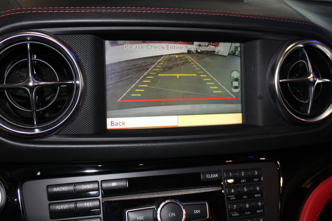 Mercedes-Benz SL-Class SL550R 2013