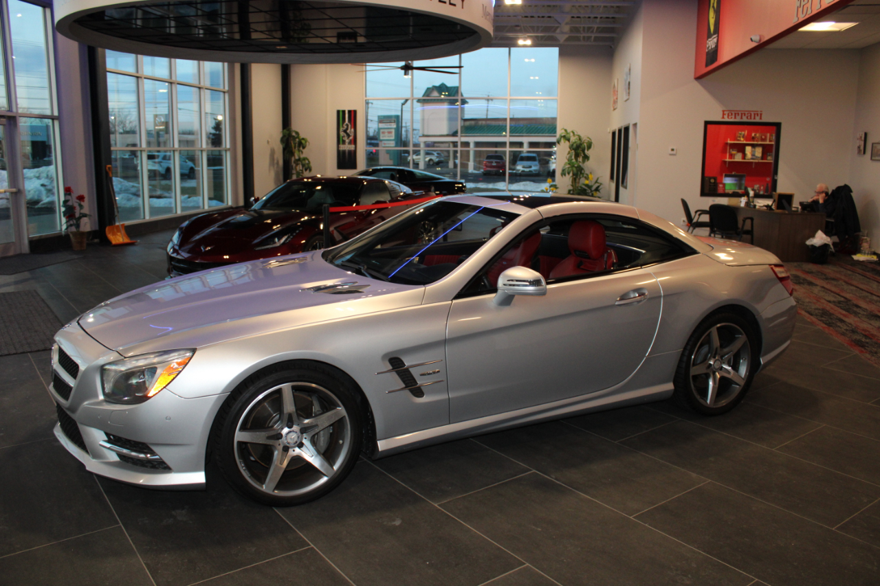 Mercedes-Benz SL-Class SL550R 2013