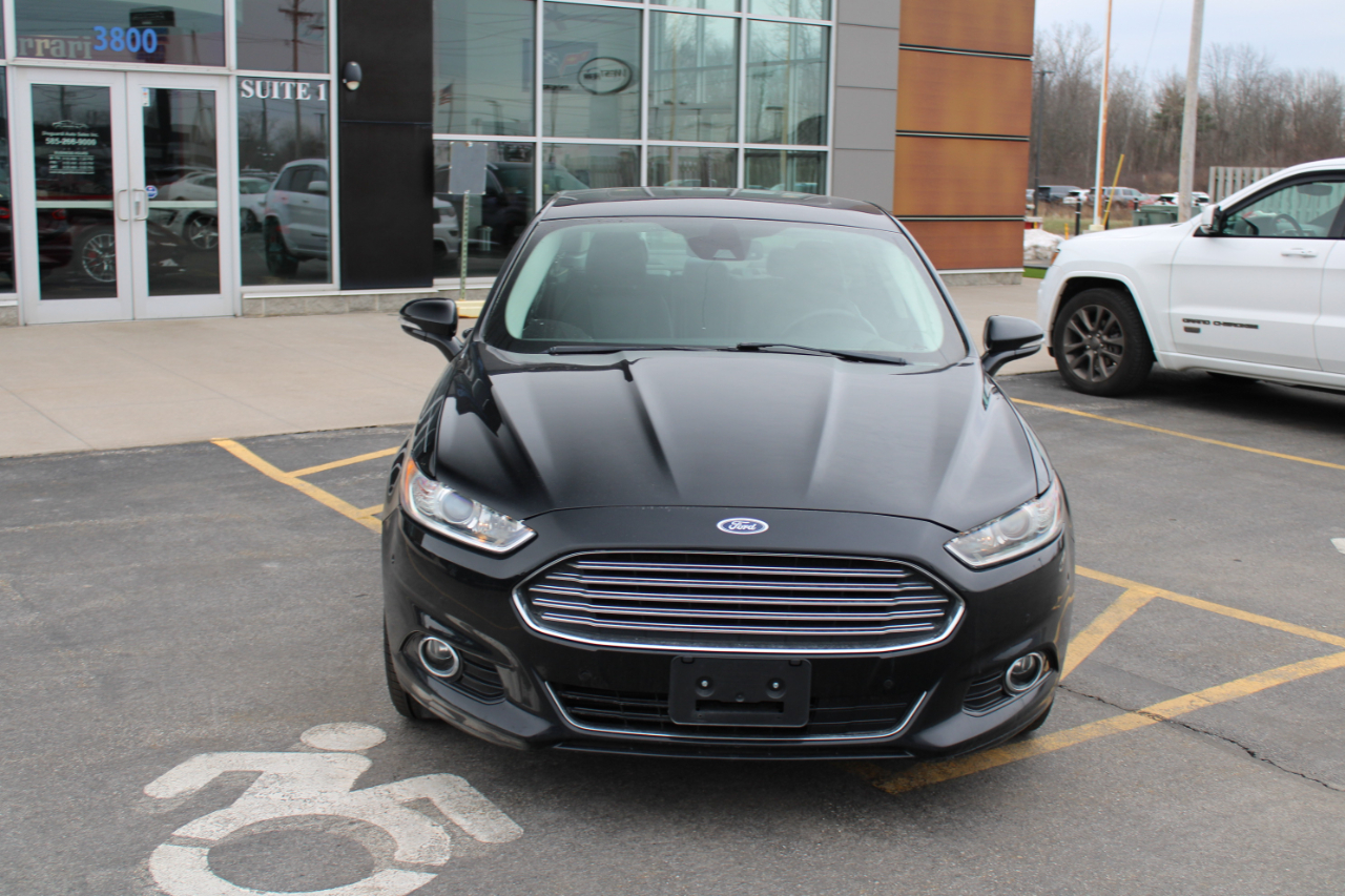 Ford Fusion Titanium AWD 2016