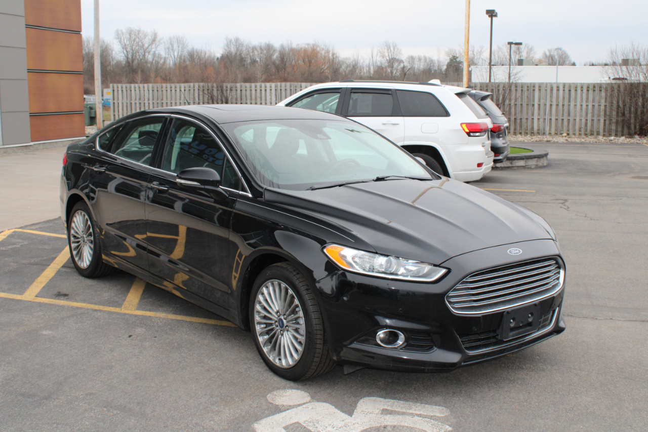 Ford Fusion Titanium AWD 2016