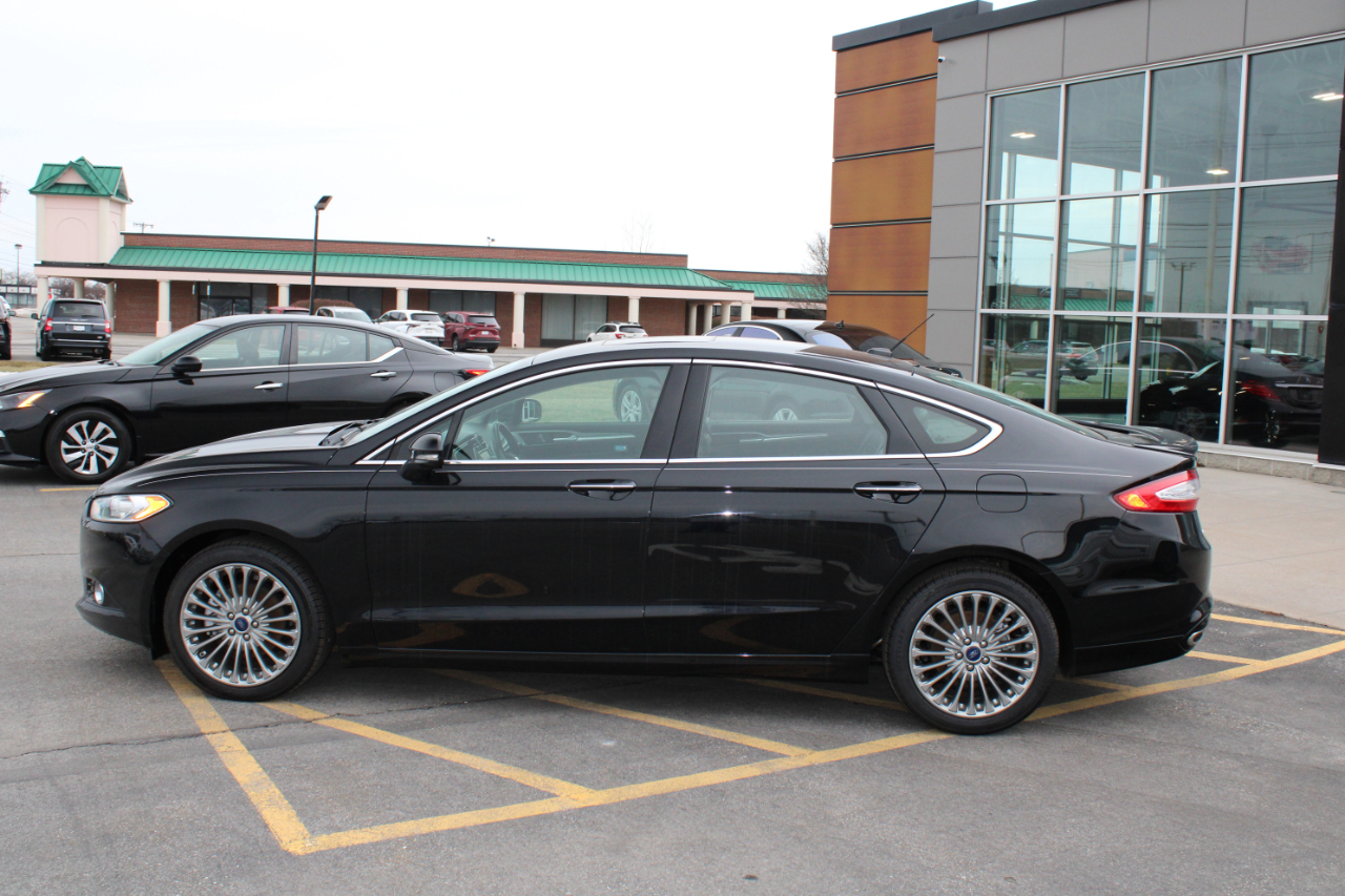 Ford Fusion Titanium AWD 2016