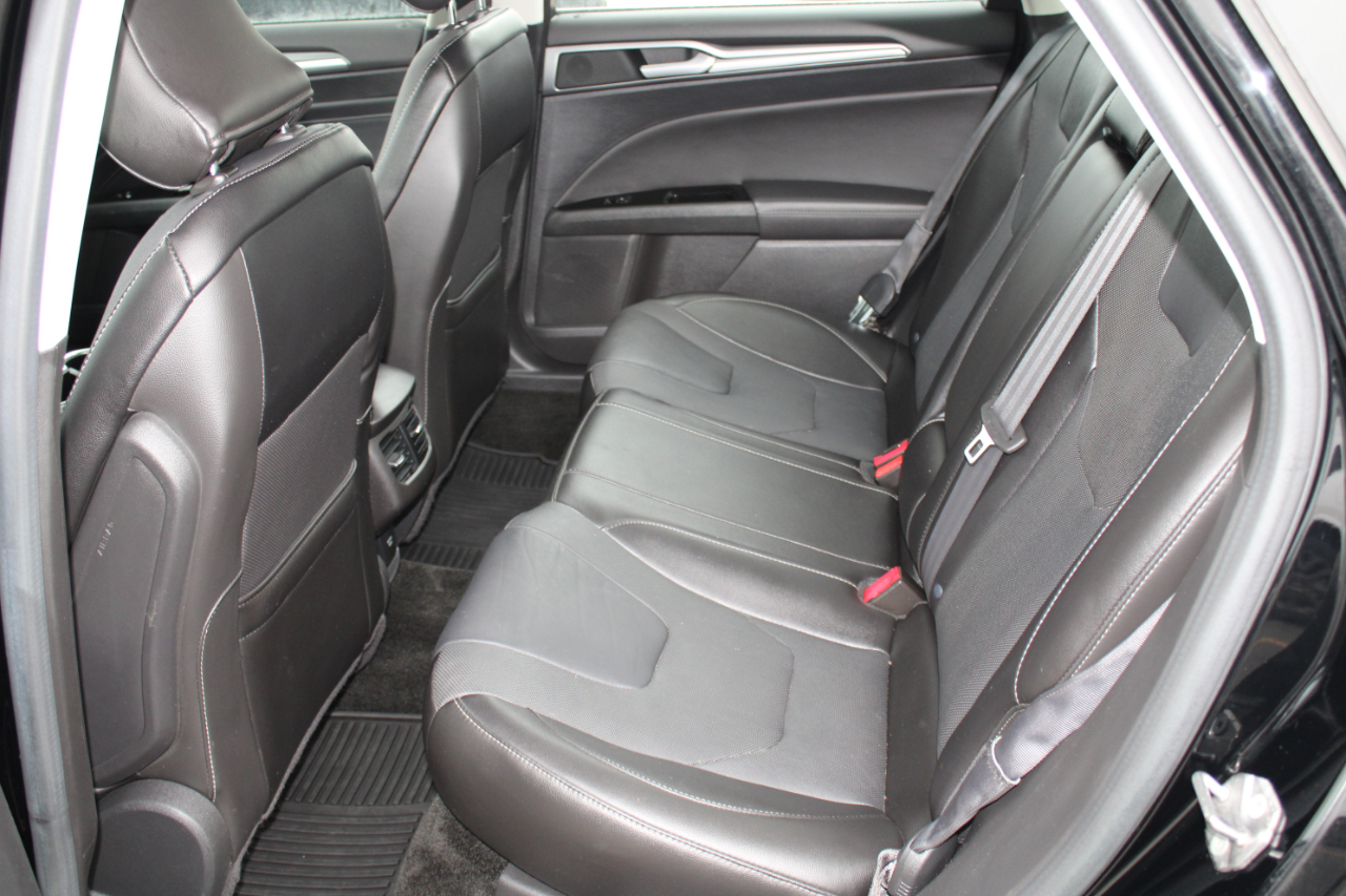 Ford Fusion Titanium AWD 2016