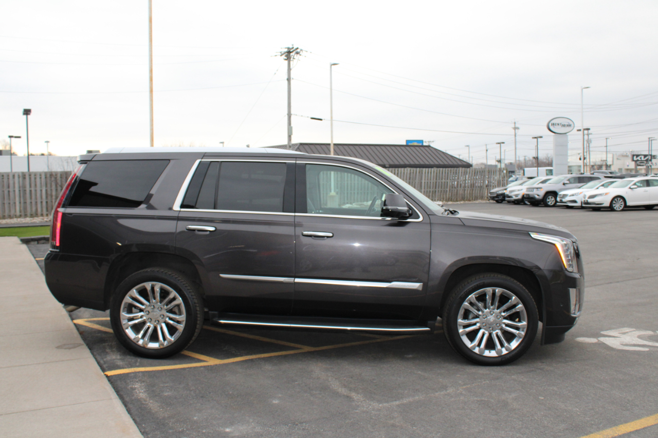 Cadillac Escalade Luxury 4WD 2018