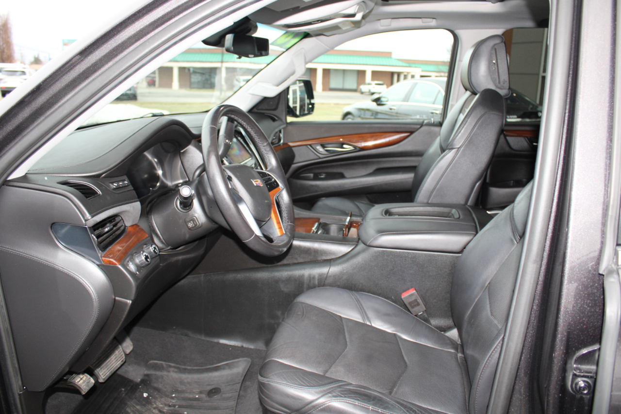 Cadillac Escalade Luxury 4WD 2018