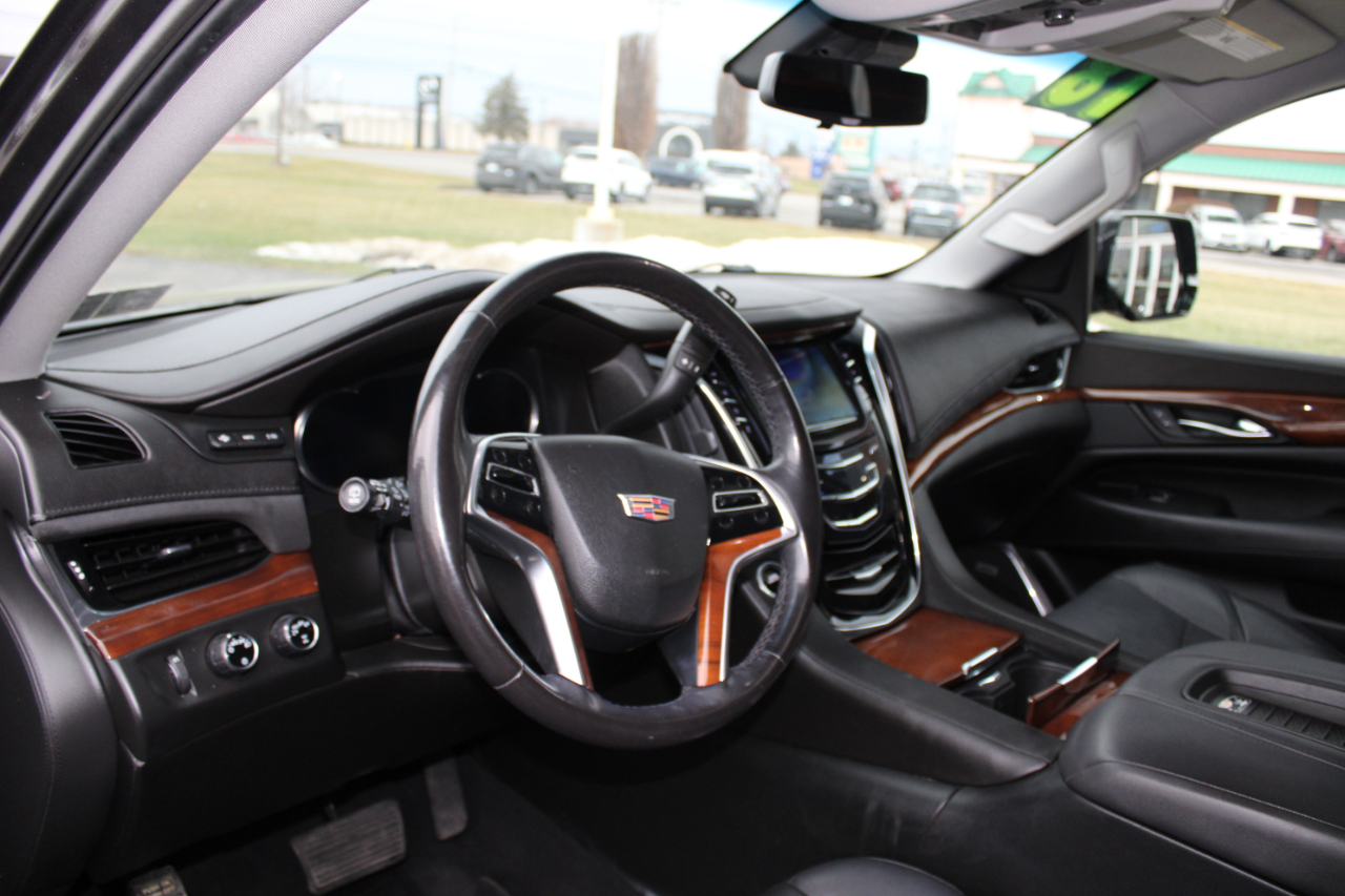 Cadillac Escalade Luxury 4WD 2018