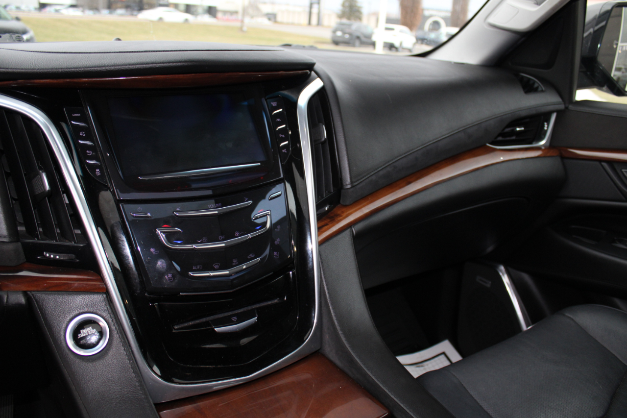 Cadillac Escalade Luxury 4WD 2018