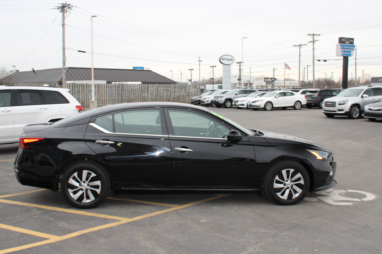 Nissan Altima 2.5 S 2022