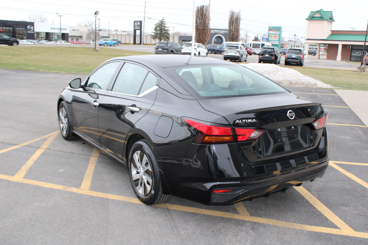 Nissan Altima 2.5 S 2022