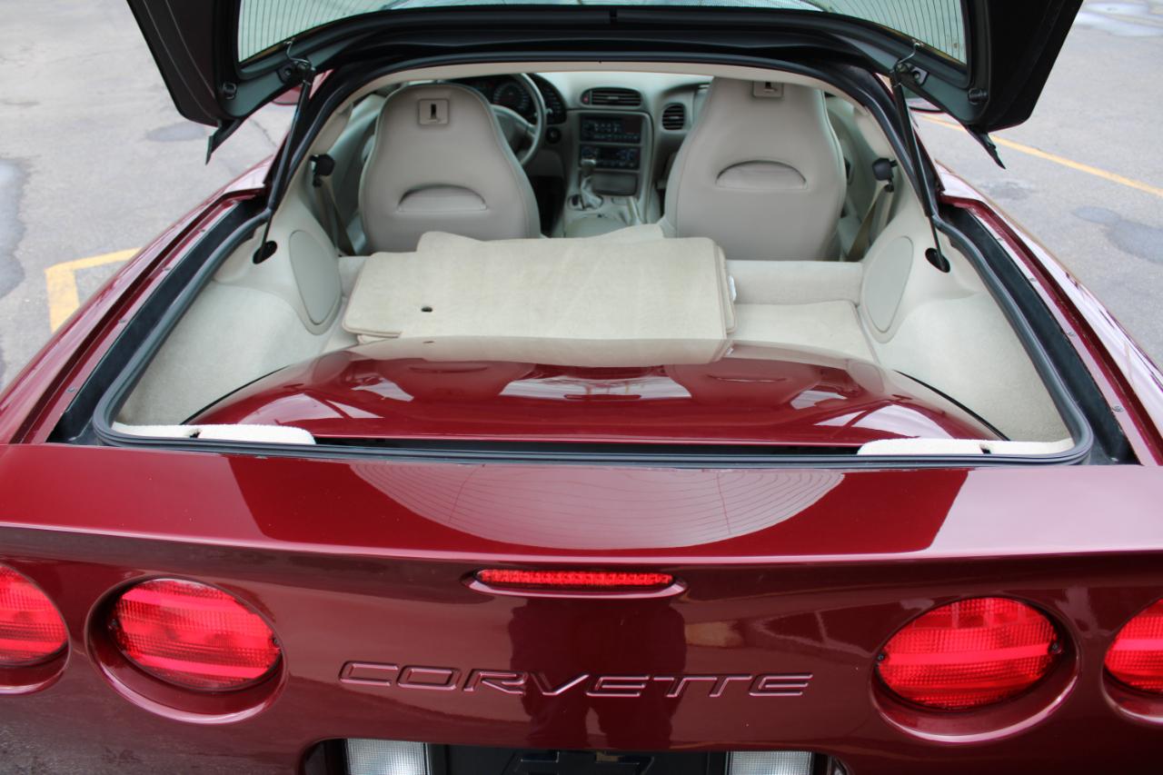 Chevrolet Corvette  2003