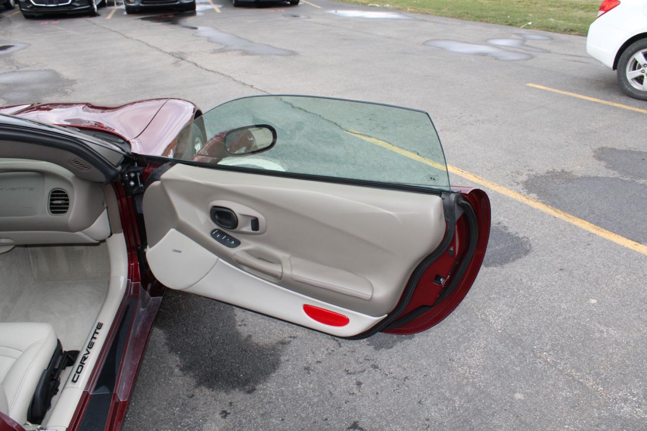 Chevrolet Corvette  2003