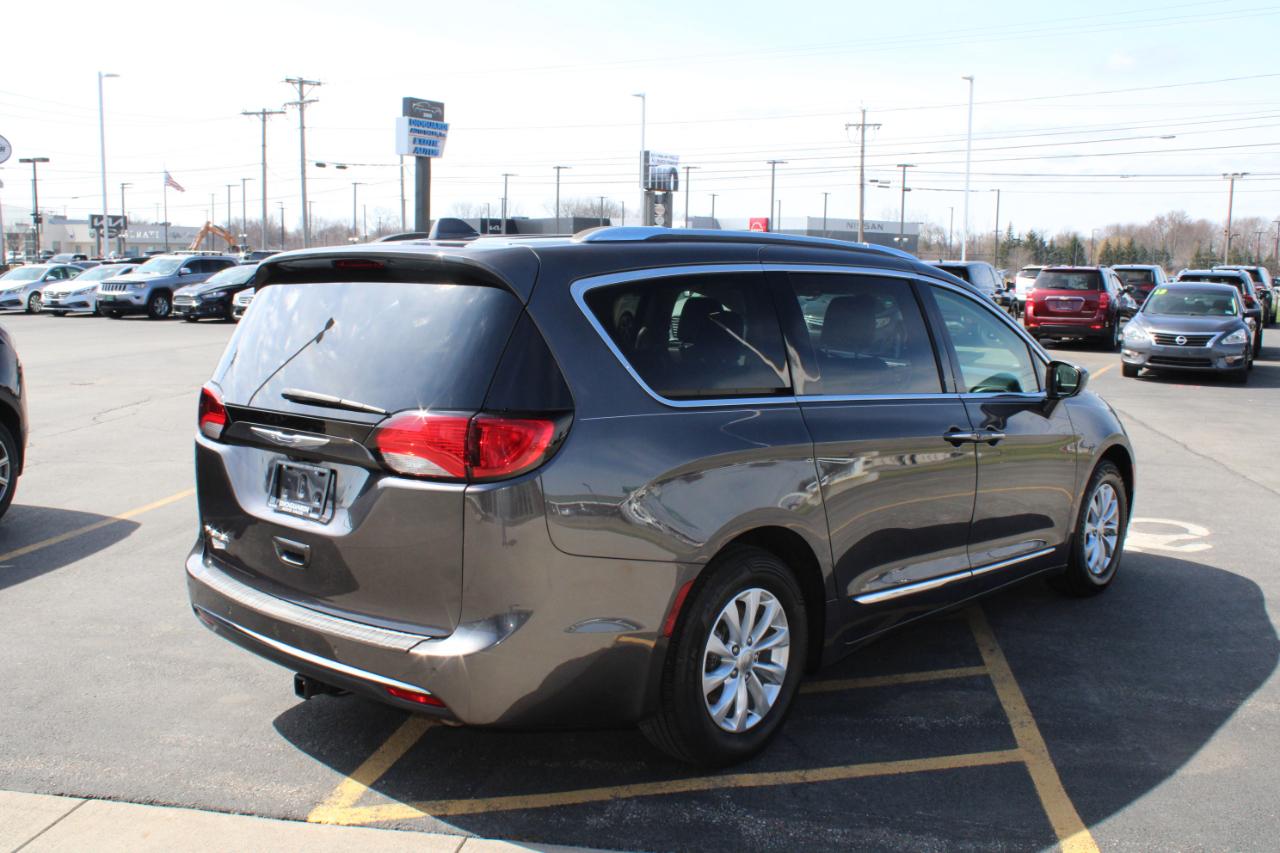 Chrysler Pacifica Touring-L 2019