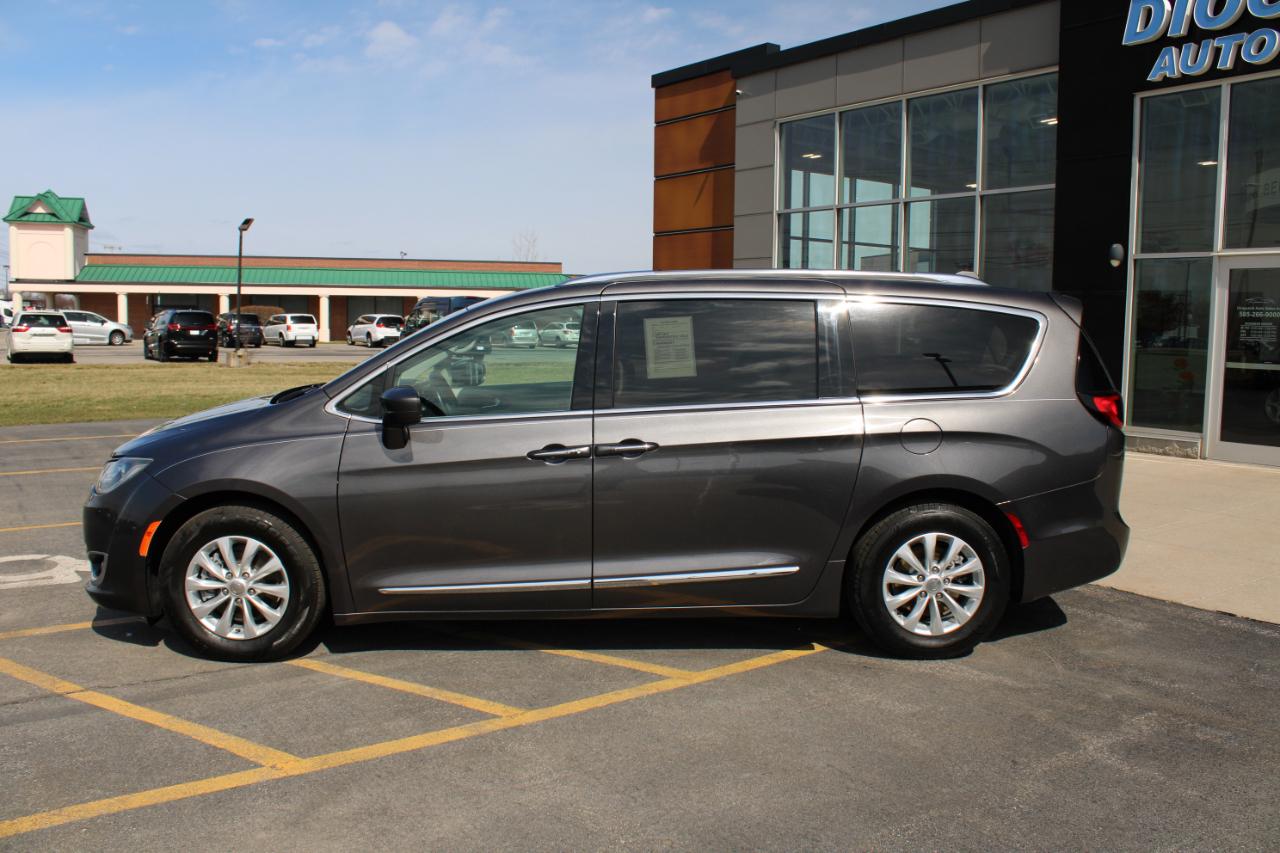 Chrysler Pacifica Touring-L 2019