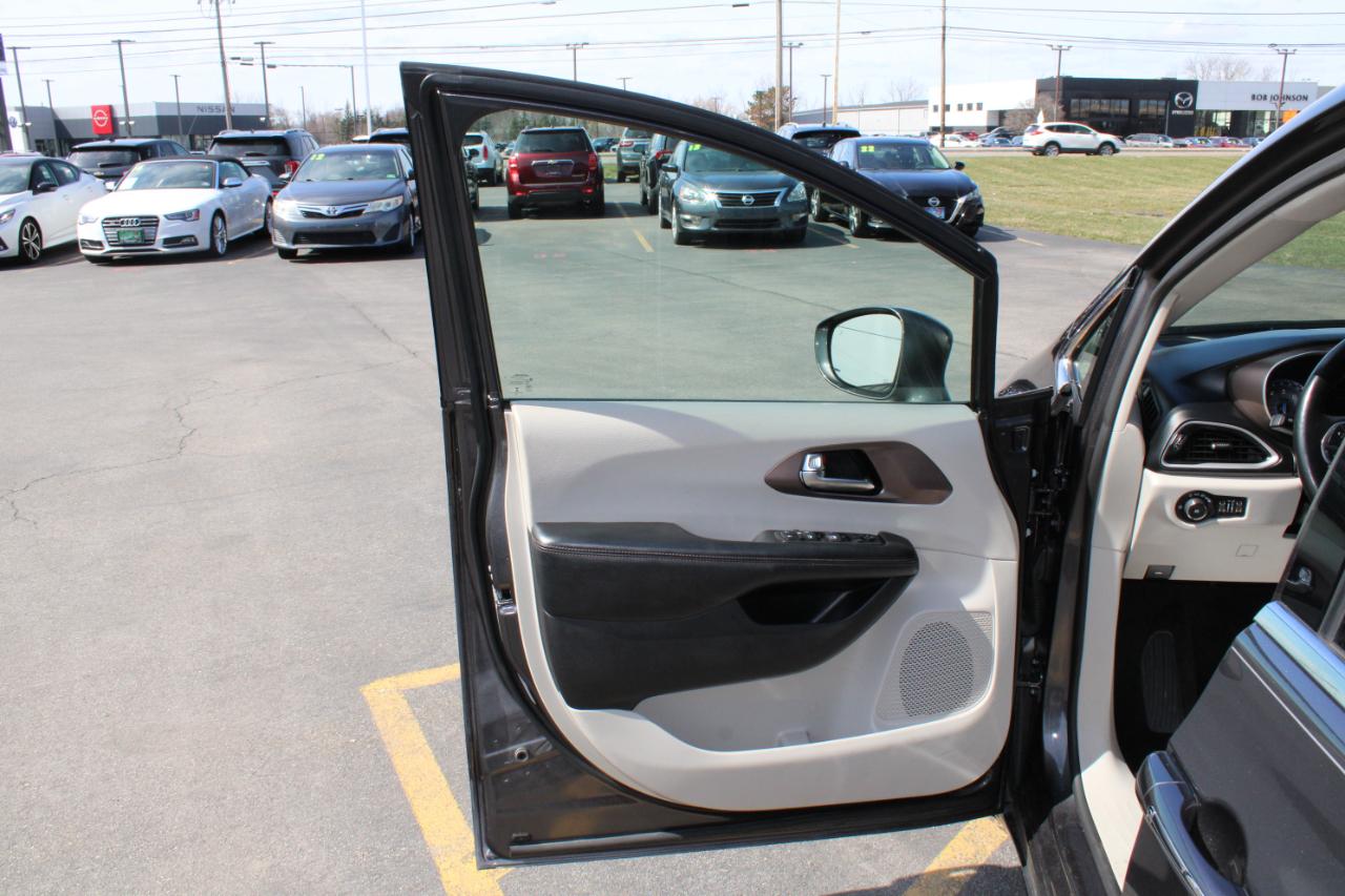 Chrysler Pacifica Touring-L 2019