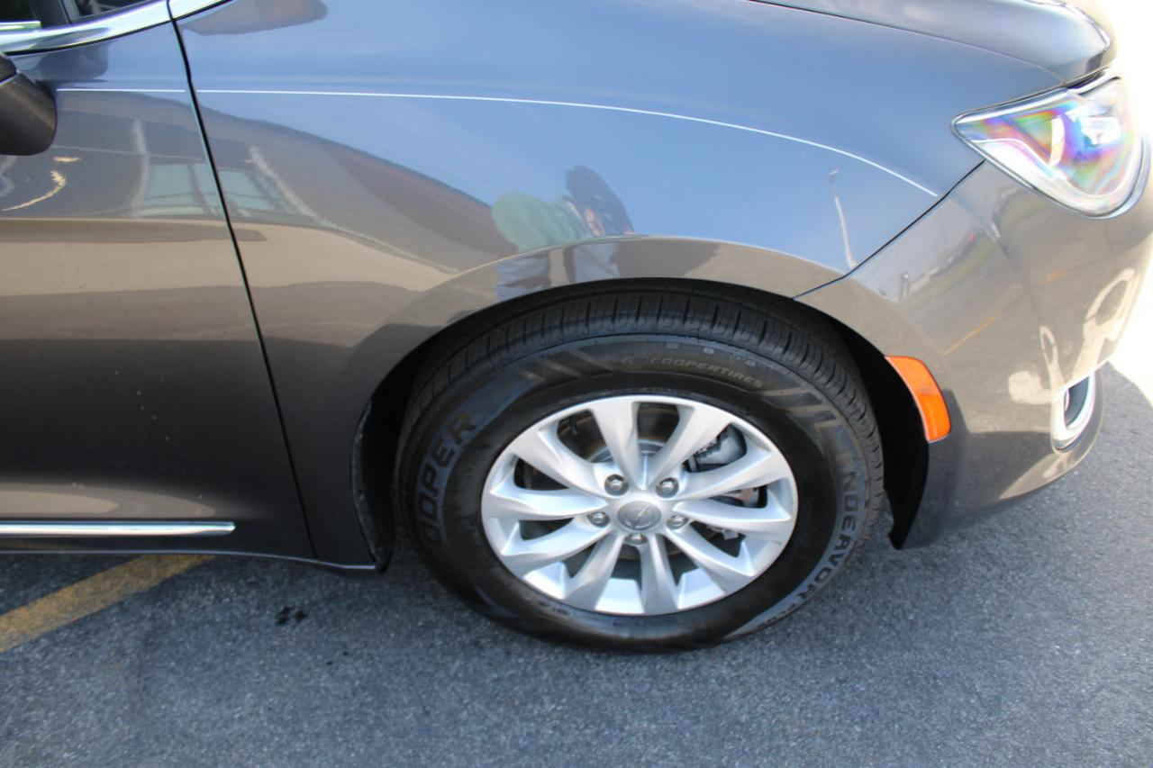 Chrysler Pacifica Touring-L 2019