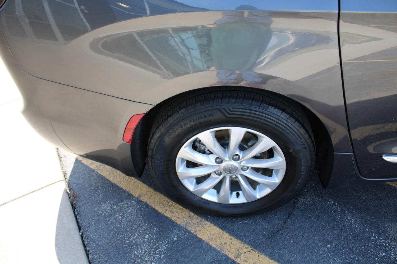 Chrysler Pacifica Touring-L 2019